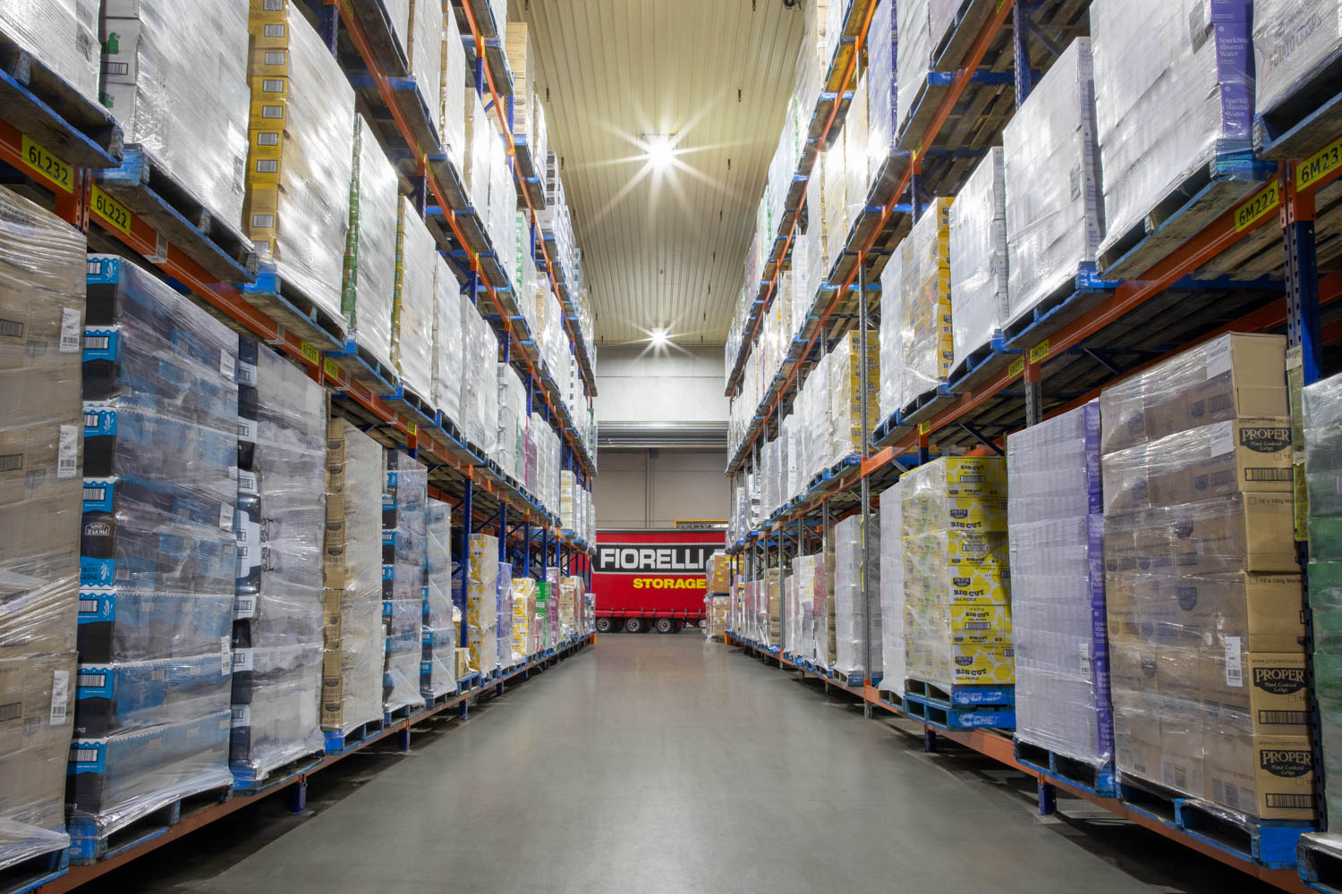 warehouse wracks