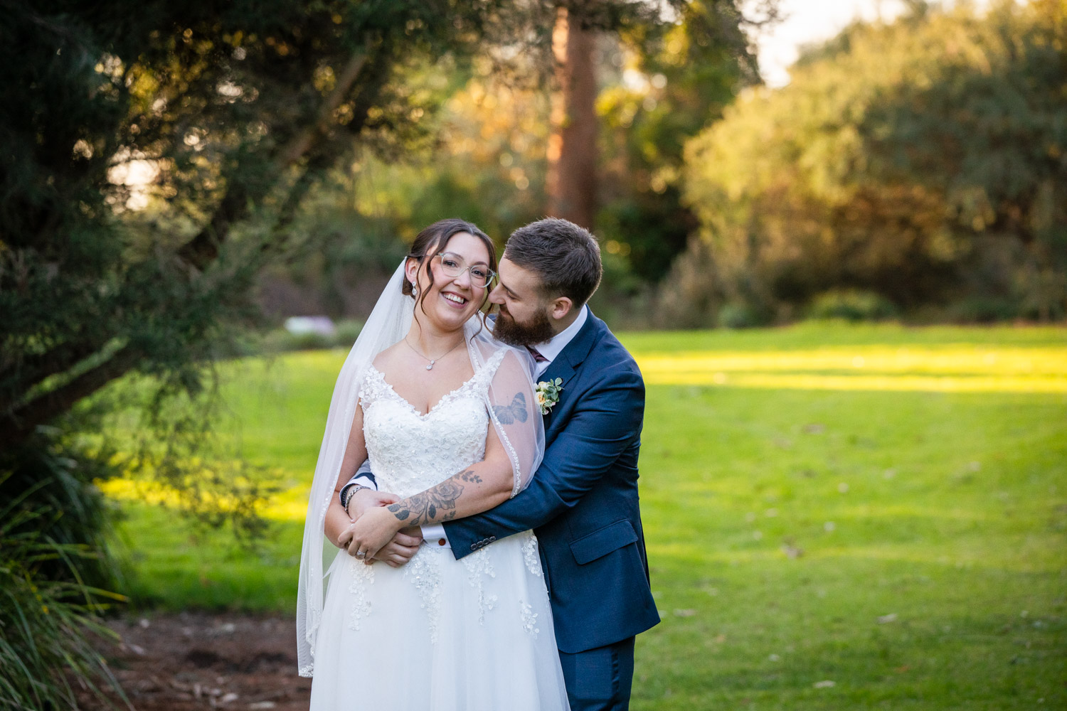 outdoor wedding botanic gardens couple shot